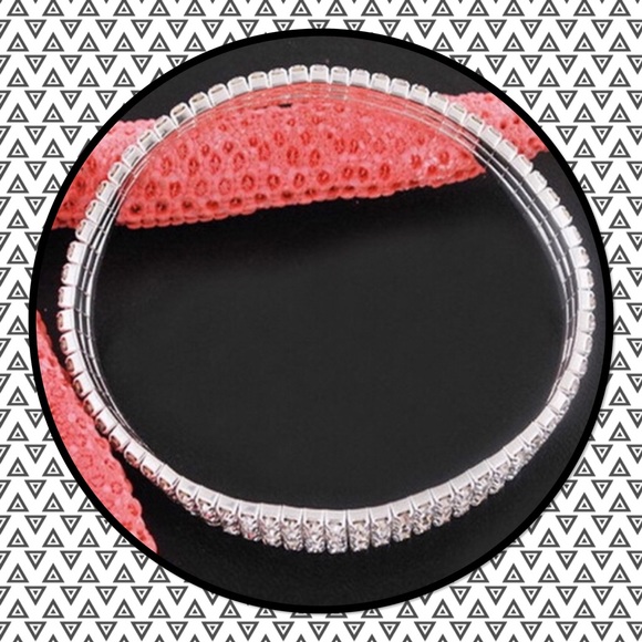 ❄️New❄️Rhinestone Ankle Bracelet ❄️ - Picture 3 of 3